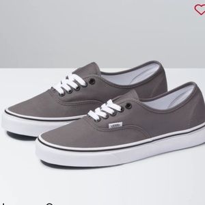 EUC Vans Authentic sneakers!